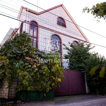 Будинок, 3 поверхи, 6 соток. Садова, 40, Осокорки, Дарницький район