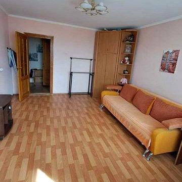 1-но кімнатна.  ЦЕНТР! СВІТЛО Є ЗАВЖДИ! Не агенство!