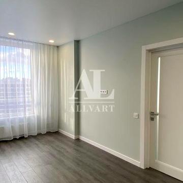 Продає 1-кім. квартири з ремонтом у ЖК Варшавский 3, Подільський район
