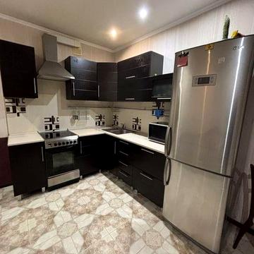 Здам 1ккв з ремонтом по вул. Грушевського 21 за 9500грн!