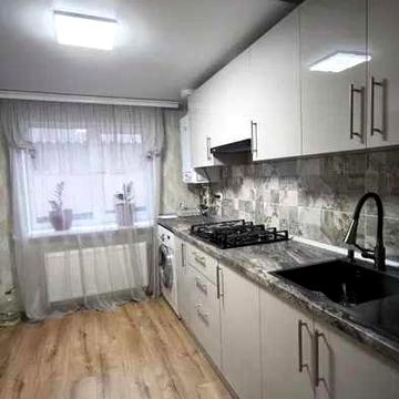 Продам Дом с ремонтом + СВЕТ ЕСТЬ ВСЕГДА! Киевская / Мазепы