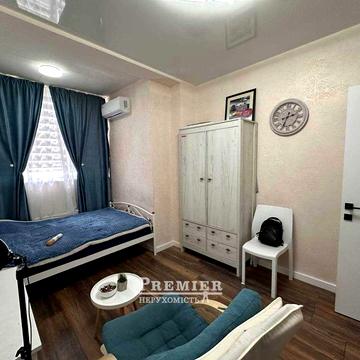 3к квартира Таїрова Дизайнерський ремонт Сонячні панелі Генератор Євідновлення Постанови Купити трикімнатну квартиру з меблями Новобудова Одеса Продаж