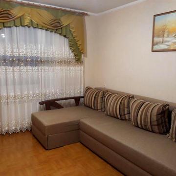 Продам 4- к імнатну квартиру, площа 85/55,1, 8/10 цегляний будинок,