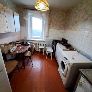 Здам в оренду двокімнатну квартиру по вул. Великотирнівська