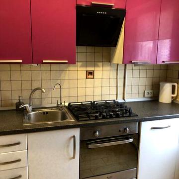 Оренда 3-К квартири метро Чернігівська три хвилини вул.Миропільська 3