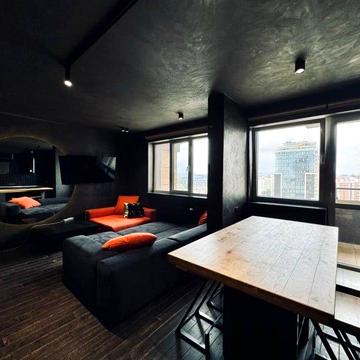 Чорна квартира з балконом ЖК Obolon Residences