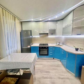 Можна з тваринкою. 2-х кімнатна-студіо . Меблі.Техніка. ЗАЗ