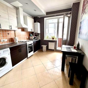 Продам квартиру в центрі  міста з а/о