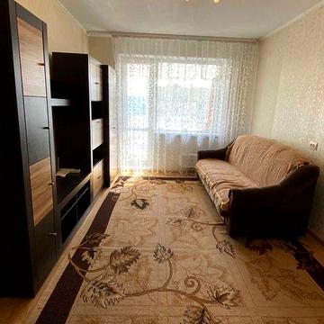 1-кімнатна квартира по вул. Захисників України