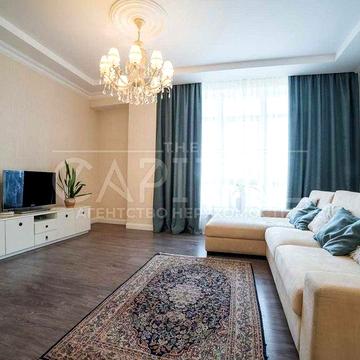 Здається в оренду 3-кімнатна квартира в сучасному ЖК «Новопечерські Липки» за адресою вул. Андрія Верхогляда.