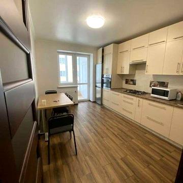 Здається в оренду 1-кімнатна квартира 44 м², вул. Карла Мікльоша