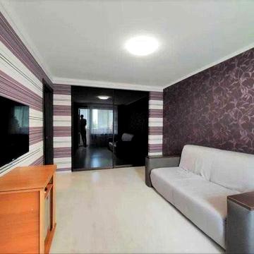 Здається 1-кімнатна квартира, вул. Пулюя 15