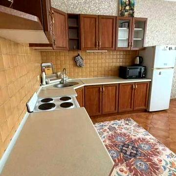 Сдам  двухкомнатную квартиру на ул. Среднефонтанской, 19б