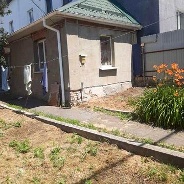 Продам будинокбез ремонту, або як ділянку під будівлю