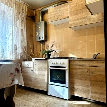 2-х СевГОК, ул Бирюзова, не угл, хор сост, мебель