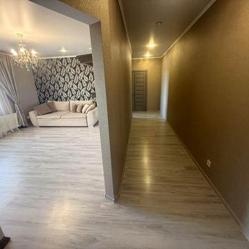 Сучасна 2 кім 80 кв, Новобудова по вул Троїцька