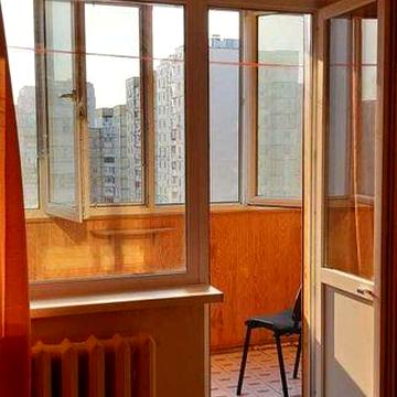 Продаж 1 кімнатної квартира 44 м2  м. Харківська/Позн