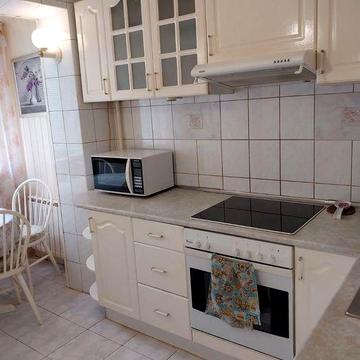 Здається з 11.04- 2х к.кв м.Академгородок, Академіка Булаховського