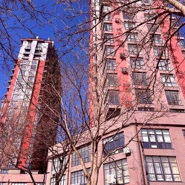 Черемушки, пл. Толбухина/ ул. Филатова , ЖК Manhattan, рядом парк ЖК Манхеттен