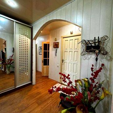 Оренда 3 кімнатної квартири на Івана Авраменка,12