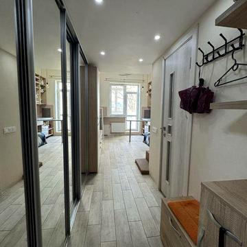 Стильна smart-студія 22 m^2 біля м. Холодна Гора (7 хв). Власник