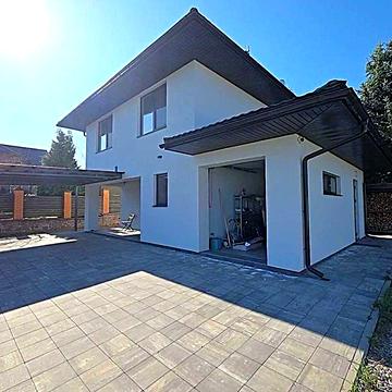 Продаж приватного маєтку в с Ходосівка! 15 соток ділянка! Престижний район, приємне сусідство! Поруч тільки нова забудова!