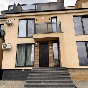 Таунхаус 150 м² з ремонтом, тераса + дворик | Дослідна станція