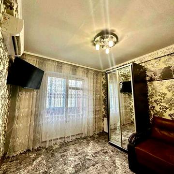 Малишка 27, 1к ГАЗ, невисокий поверх. м Чернігівська 5хв, можна з тваринкою