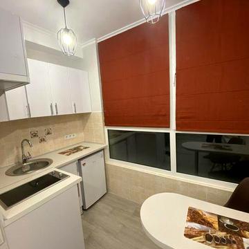 Здається студія Варшавський квартал, Подільский р-н , Власник