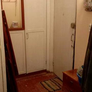 Сдам одно комнатную квартиру,Каменское,ул.Польская 270.