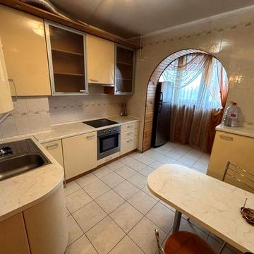 Сдам 2х комнату квартиру от хозяина без комиссии! У Марсельская.