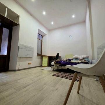 Рядом центр, Озёрка. Новый ремонт. Риелторы не звоните.