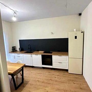 Терміново! Реальний таун з ремонтом в чудовій локації