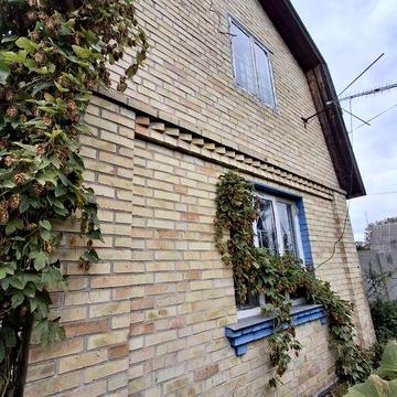 Окремий будинок 54м2 Буча 6 соток земельної ділянки  вул. Яблунська