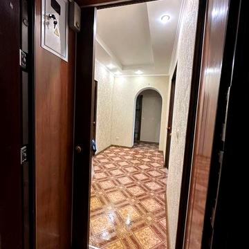 Продаж 3-кімнатної квартири в сталінці + сарай з підвалом