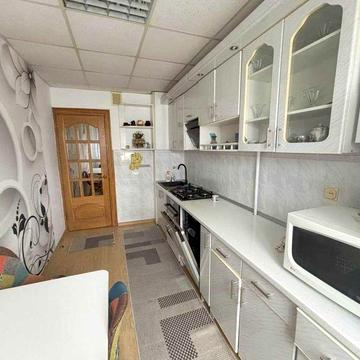 Оренда трьох кімнатної квартири з індивідуальним опаленням Сихів