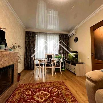 Оренда гарної чьотирьохкімнатної квартири на Зарічному.