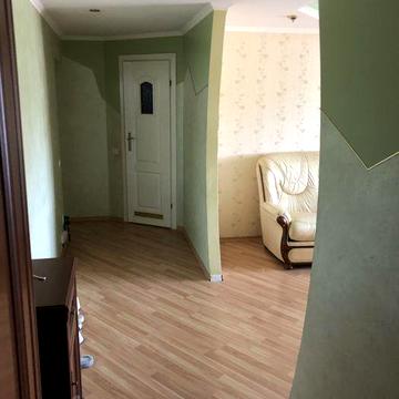 Здам трикімнатну квартиру на довготривалий термін