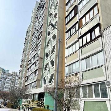 проспект Петра Григоренка 38А, метро Позняки 5 хвилин.