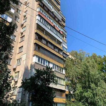 Двухкомнатная Дехтяревськая  срочно продам
