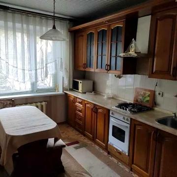 Продам просторную 3-к квартиру на бульваре Славы ЖМ Победа 5 Соборный