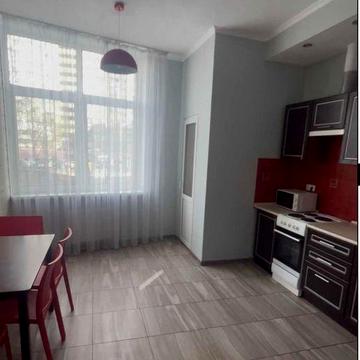 Вул. Ахматової, б.22, вишукана квартира біля Новусу, м Позняки!