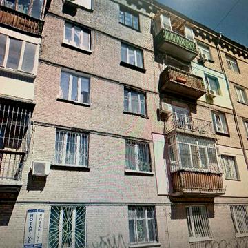 Почайнинська вул., 44