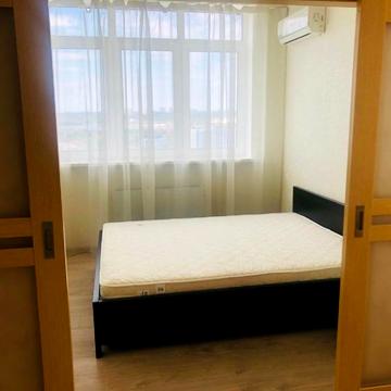 Миколи Бажана просп., 8-Б