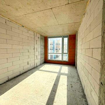 На здачі двокімнатна квартира біля міського озера