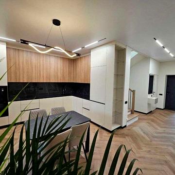 Преміальний дуплекс 170 м² з ремонтом, меблями, технікою, терасами та гаражем!