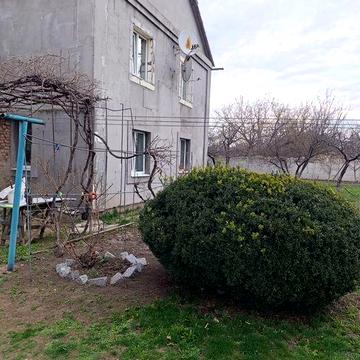 Здам  кімнату на другому поверсі з 16 квітня