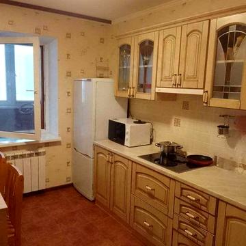 Продам 1 кімн. квартиру по вул. Срібнокільська. 50 кв.м. 85000