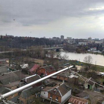 Продаж 4к.біля пляжу Хімік,вул.Жуковського з видом на Буг 1 зупинка від Центру Ж/стан 9-поверхівіка Цегла Під ремонт