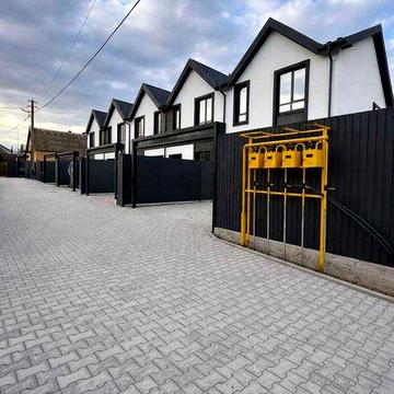 Продам таунхаус Петропавлівська Борщагівка. БЕЗ КОМІСІЇ